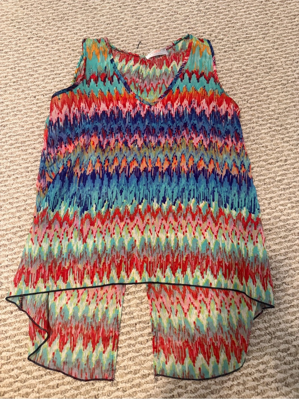 Women’s Multicolor Chevron-Print High-Low Tank Top
